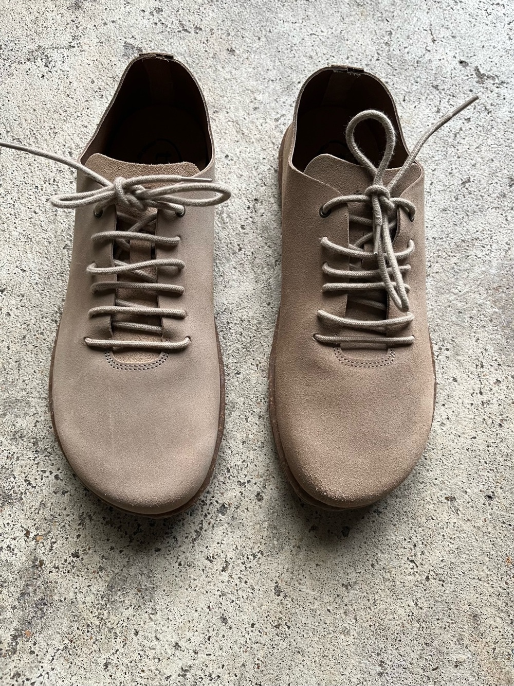 Taos Footwear Women's Suede Oxfords in Taupe